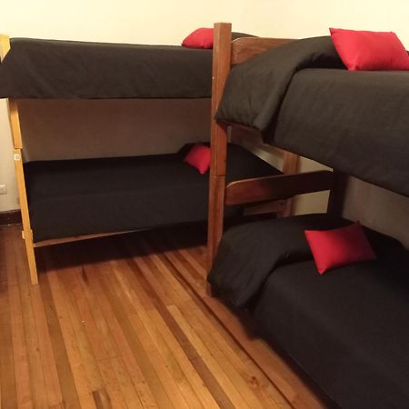 Hostal Irreal ซานติอาโก ภายนอก รูปภาพ