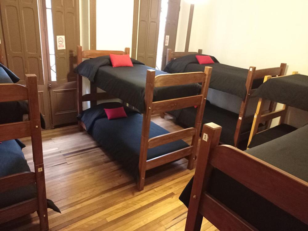 Hostal Irreal ซานติอาโก ภายนอก รูปภาพ